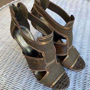 Tory Burch Olive Green Heel Zip Back Metallic Trim